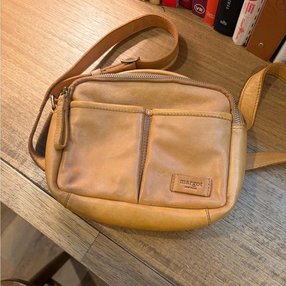 Margot Camel Leather crossbody bag - Picture 2 of 5